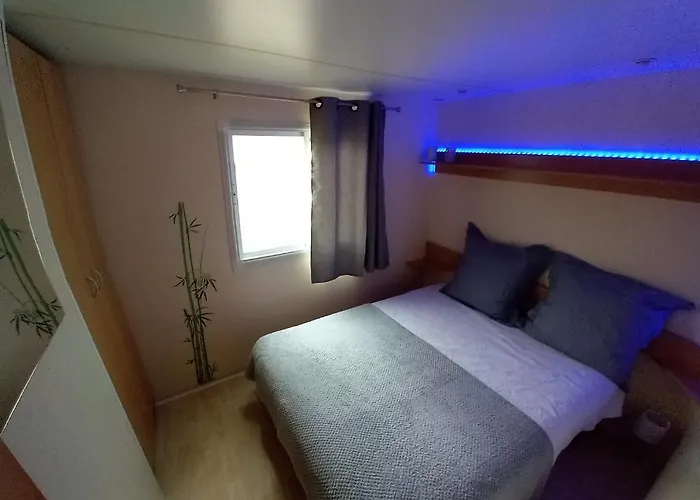 Mobile home au camping les Tilleuls du Caminel Sarlat